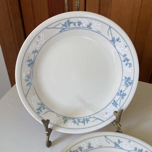 Vintage Corelle “First of Spring” Dessert Plates, Set of 4 - Picture 2 of 8